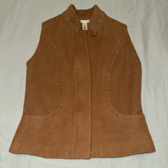Fairway & Greene Tan Baby Alpaca Wool Golf Vest Women's Size S/P Made in Peru - Picture 1 of 9